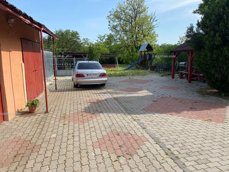 Kép az ingatlanról