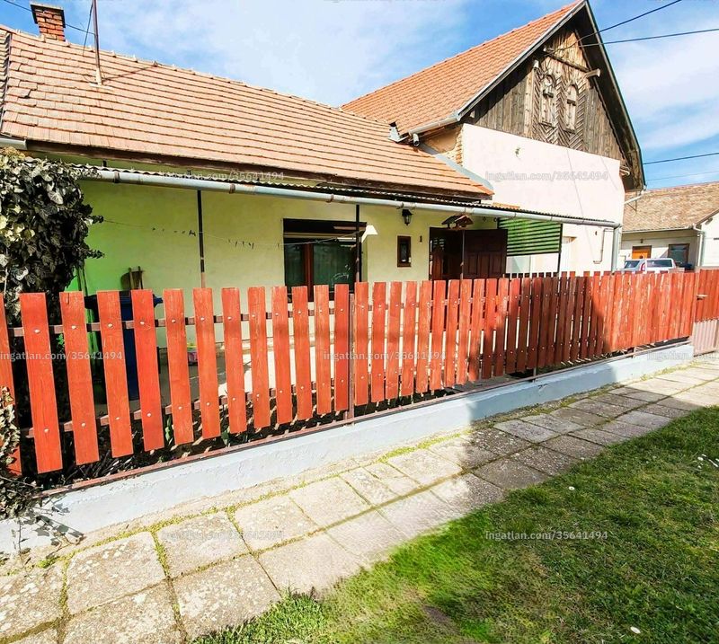 Listing photo