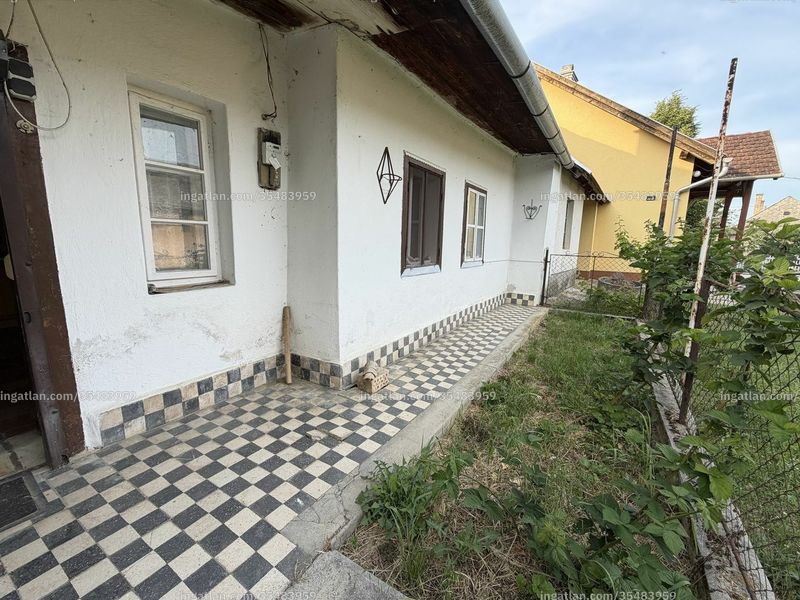 az épület kívülről