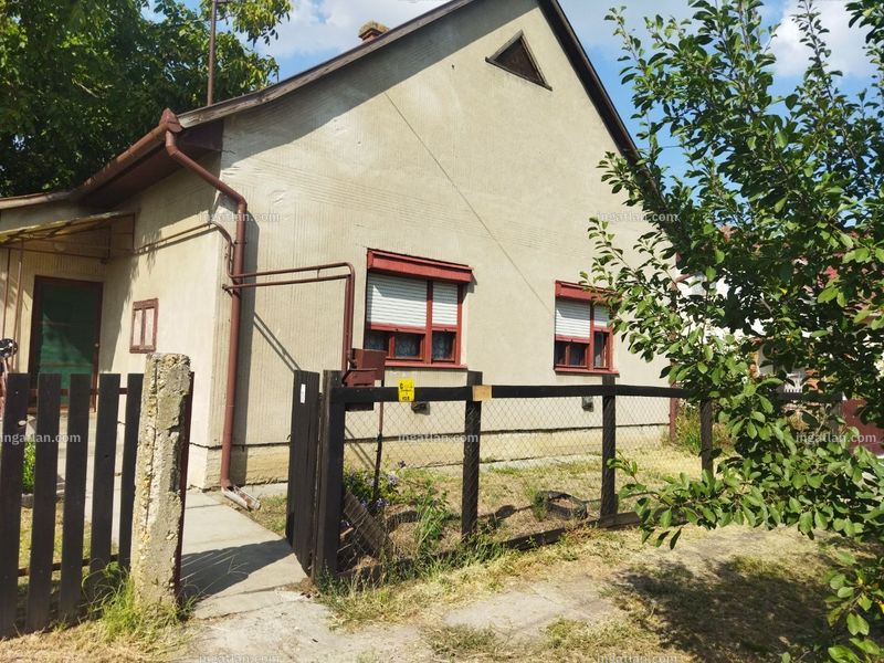 Listing photo