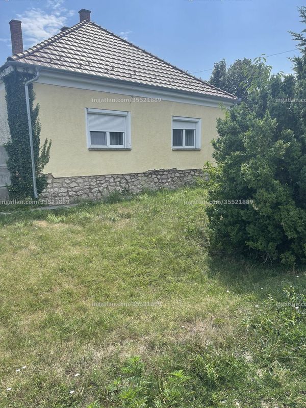Hirdetés fotója