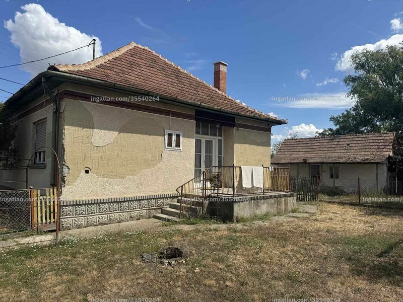 Listing photo