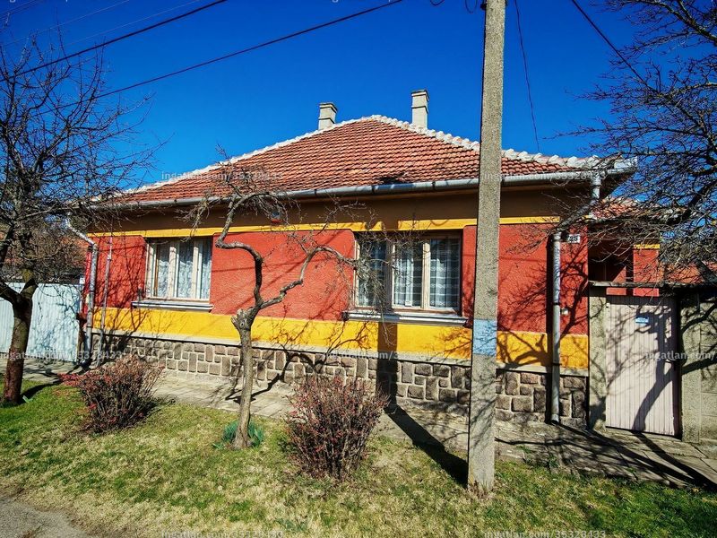 Listing photo