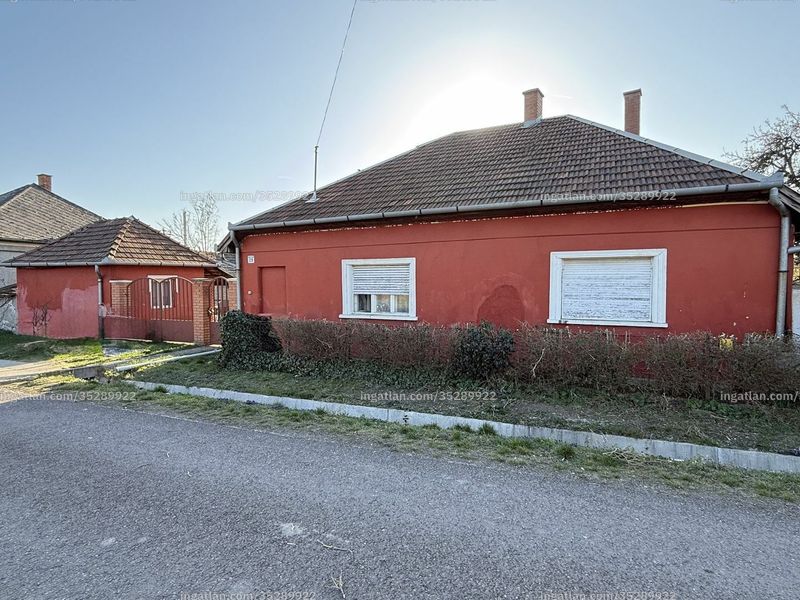 az épület kívülről