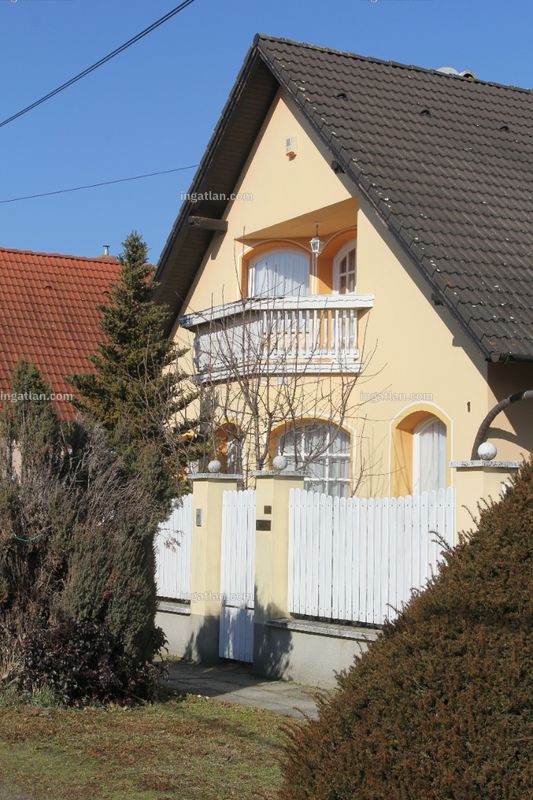 az épület kívülről