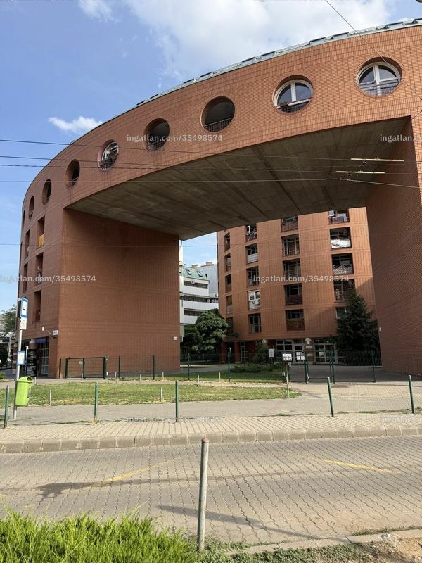 Hirdetés fotója
