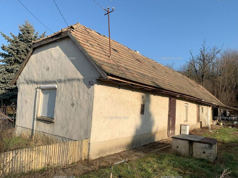 Listing photo