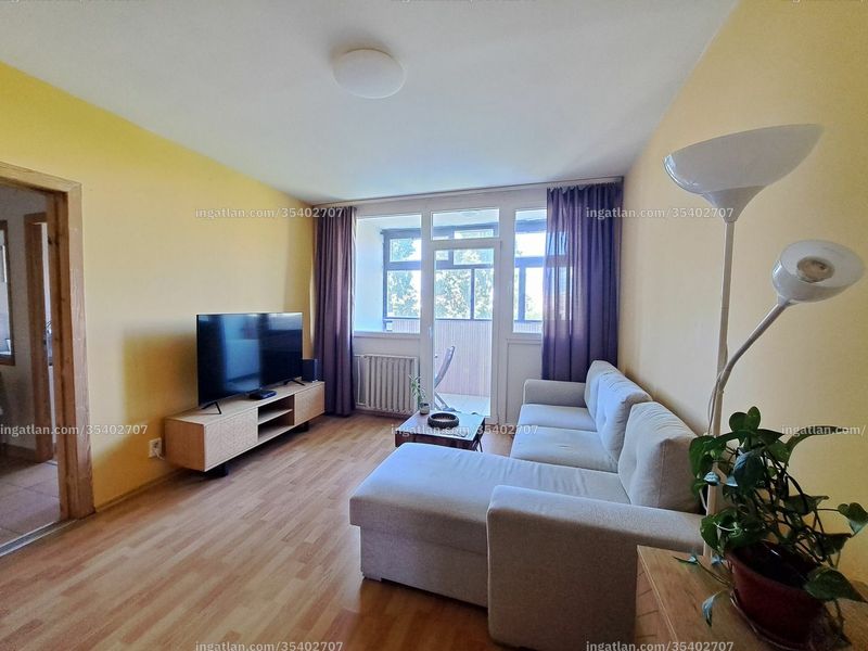 Listing photo