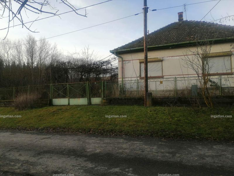 Hirdetés fotója