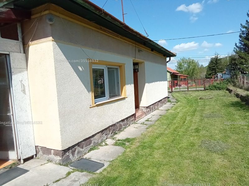 Hirdetés fotója