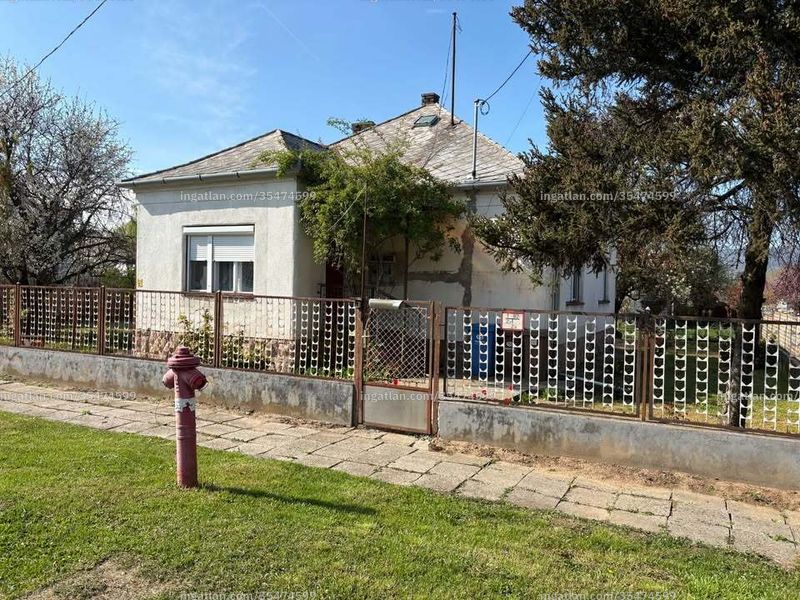 Listing photo