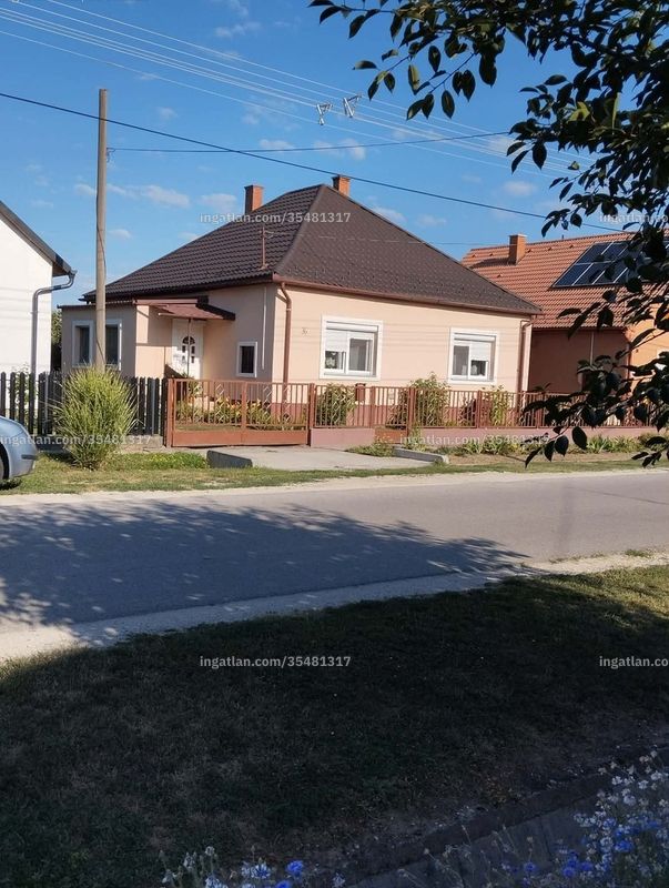 az épület kívülről