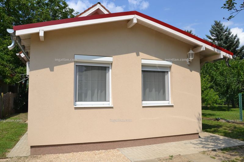 Listing photo