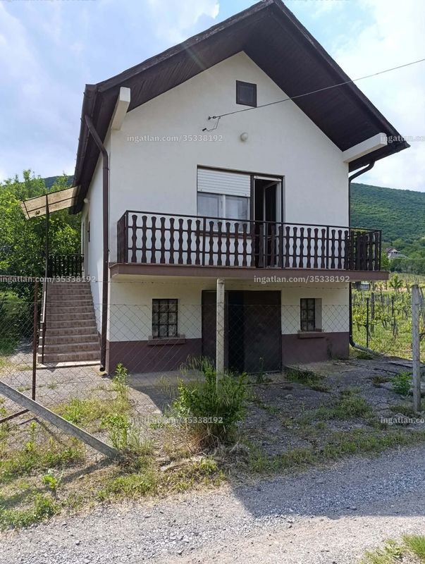 Listing photo