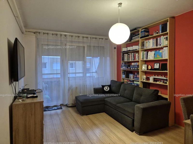 Listing photo