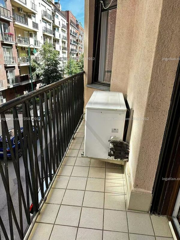 Hirdetés fotója