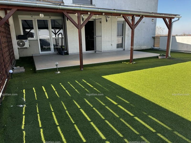 roof terrace