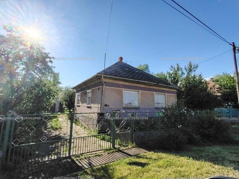 Listing photo