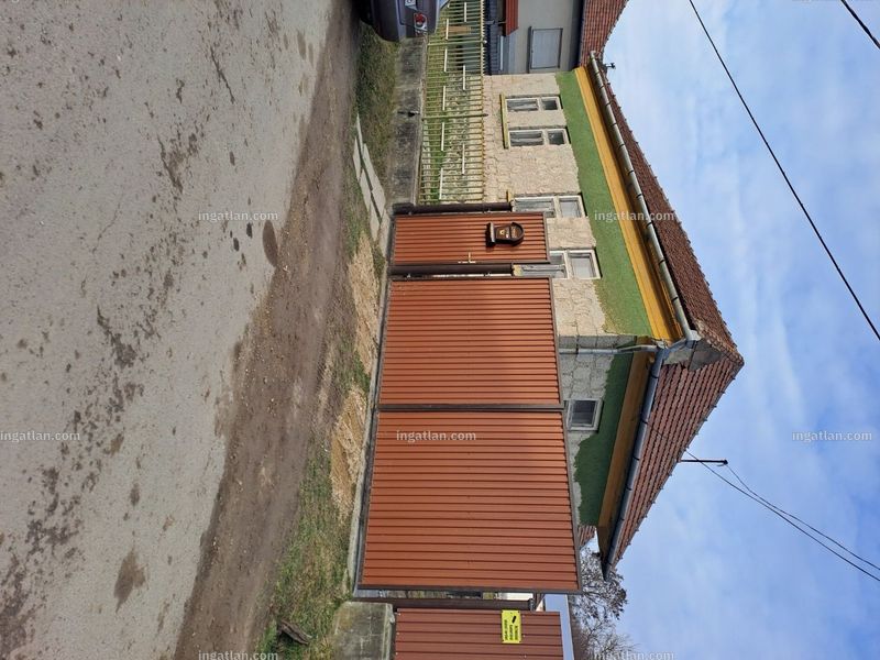 Hirdetés fotója