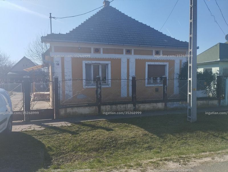 Hirdetés fotója