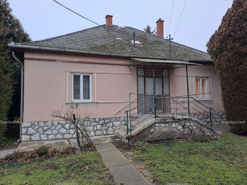 Listing photo