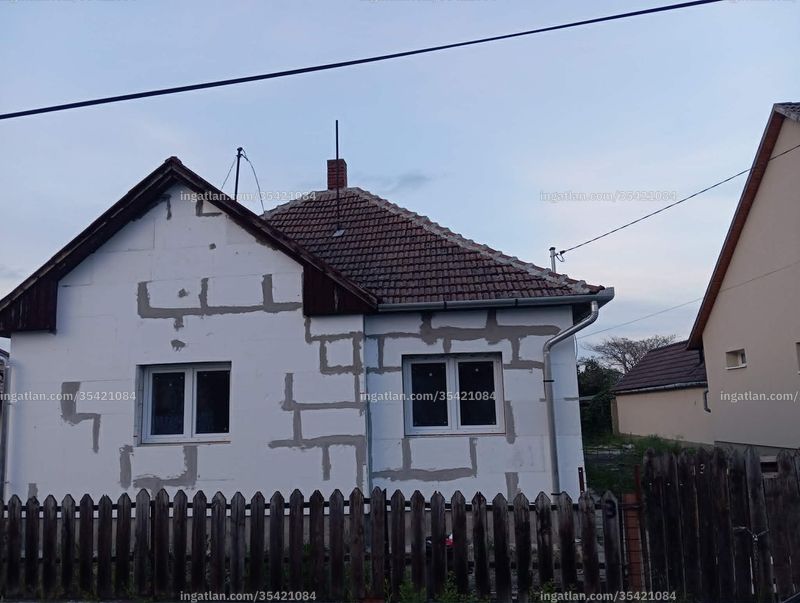Hirdetés fotója
