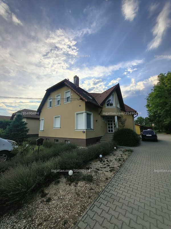 az épület kívülről