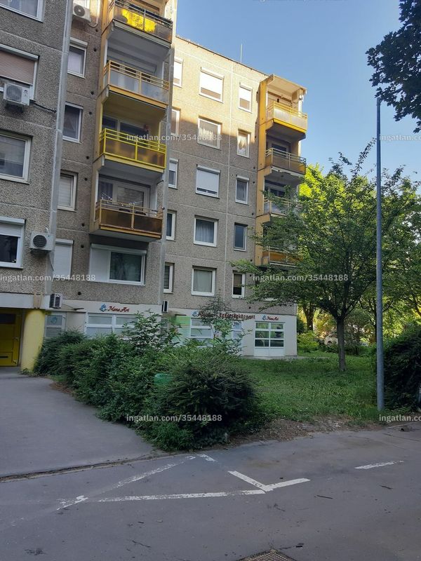 Listing photo