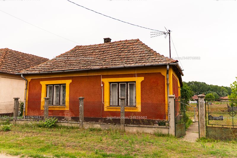 Listing photo