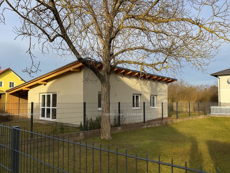 Ingatlan kép