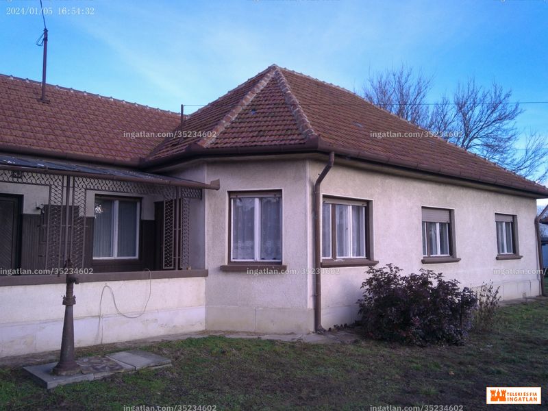 Listing photo