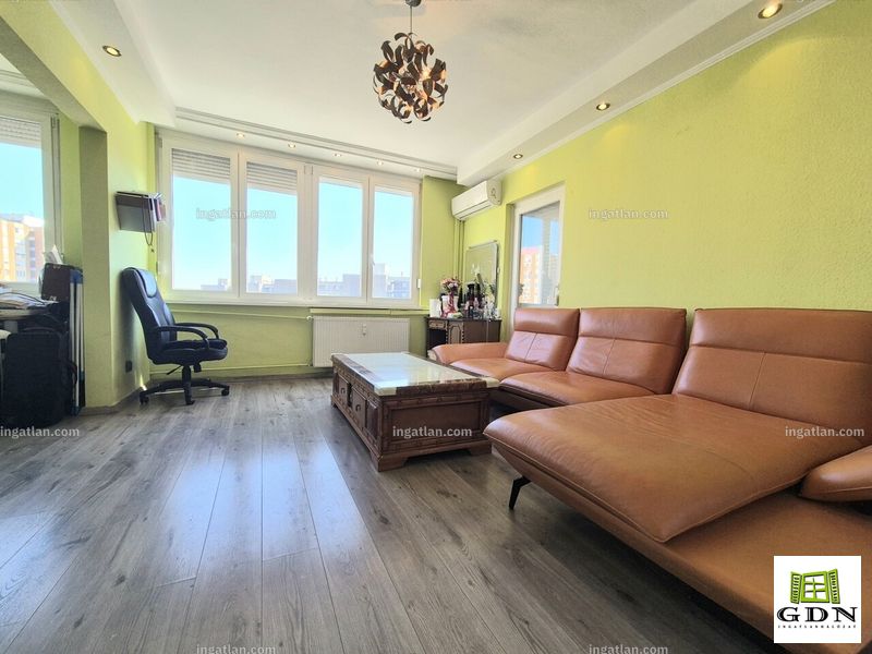 Listing photo
