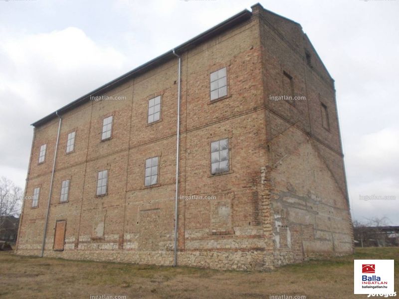 Listing photo