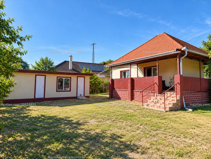 Listing photo