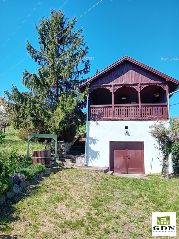 Listing photo