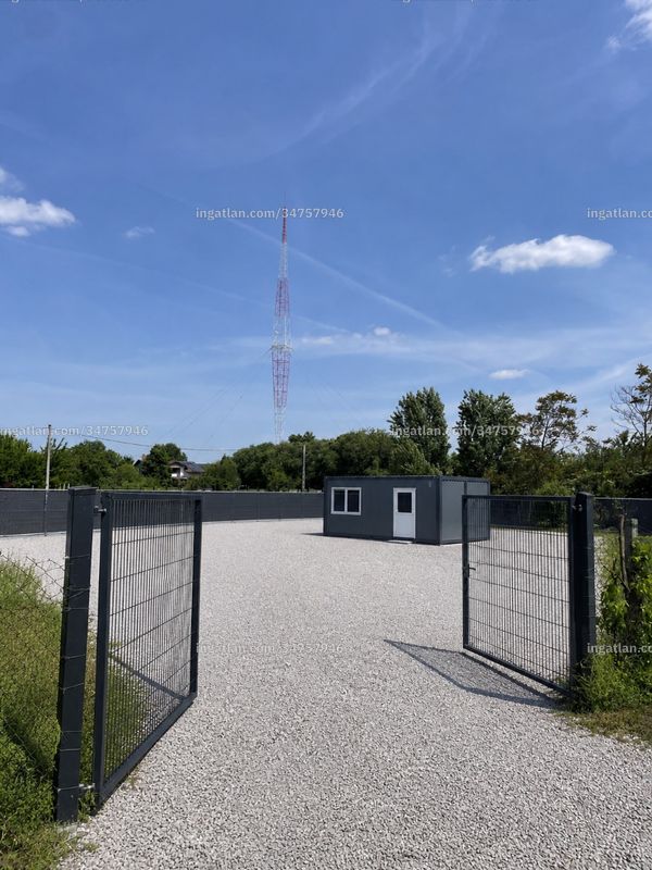 entrance from the outside