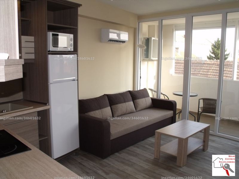 Listing photo