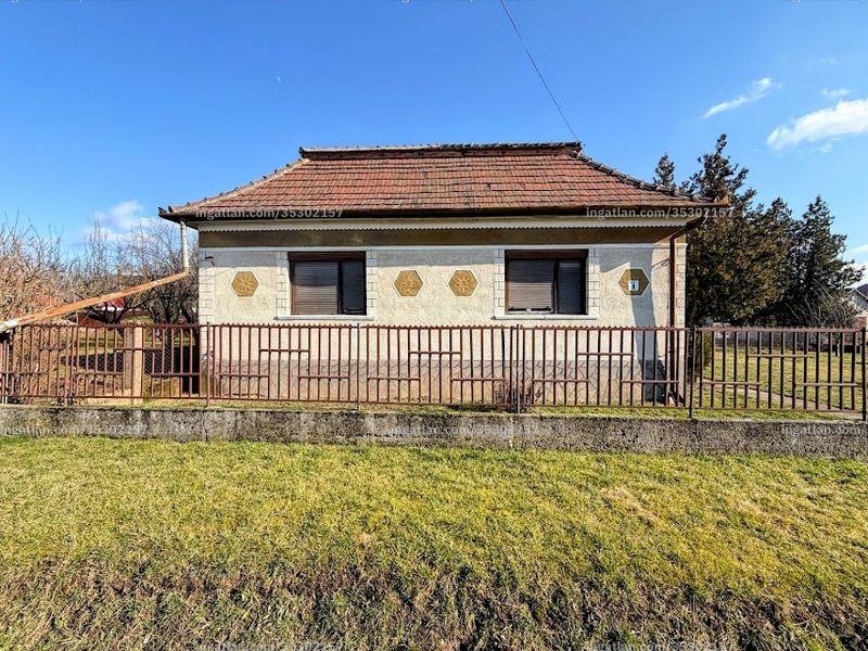 Listing photo