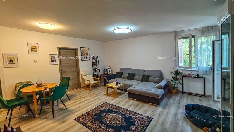 Listing photo