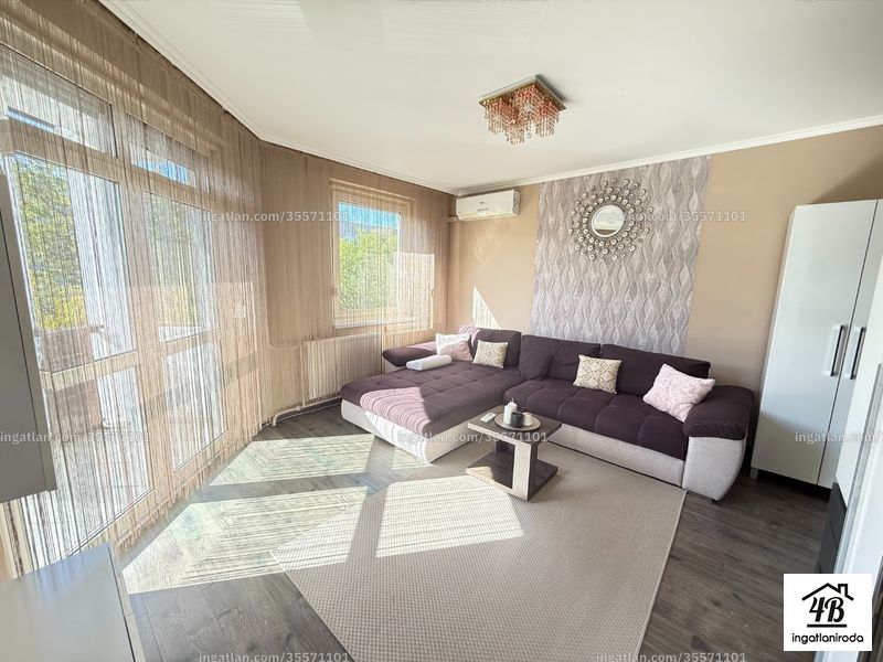 Listing photo