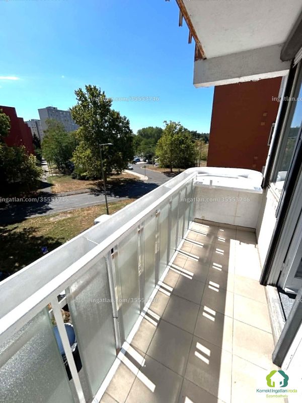 Listing photo