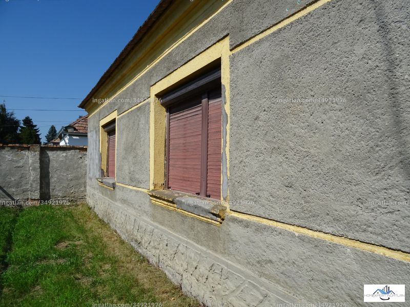 Hirdetés fotója