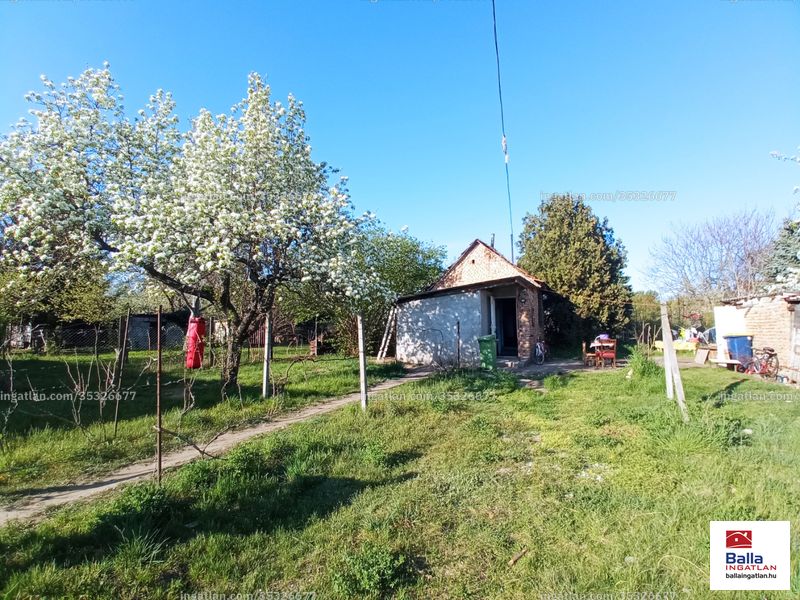 Listing photo