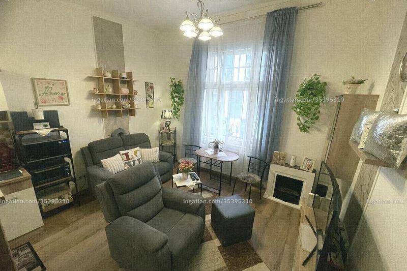 Listing photo