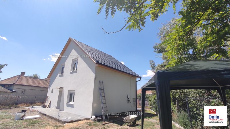 Listing photo