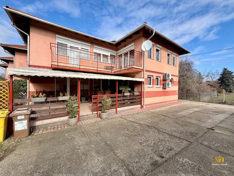Listing photo