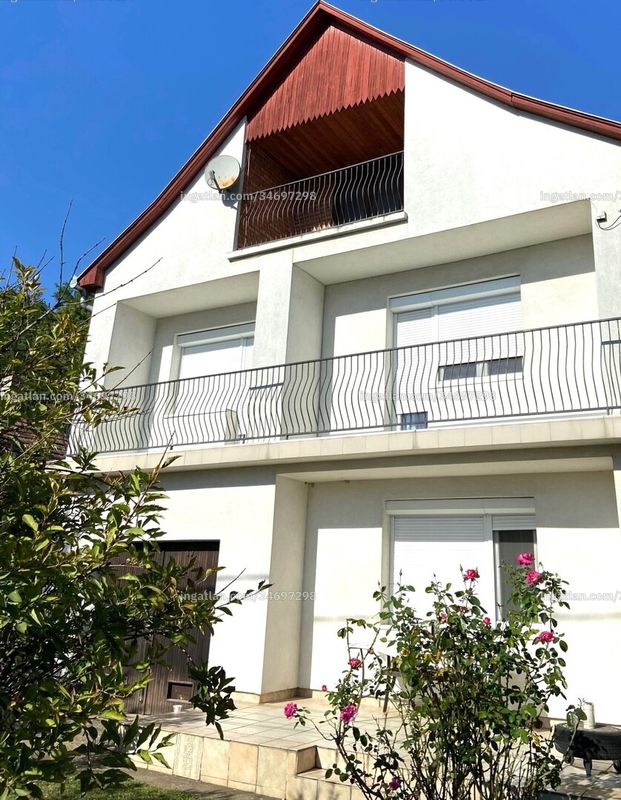 Hirdetés fotója