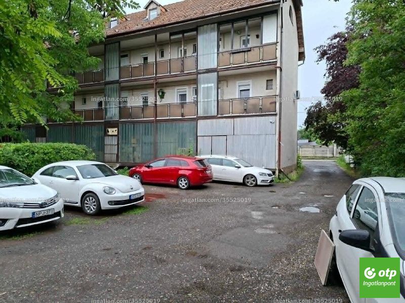 Listing photo