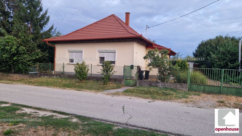Listing photo