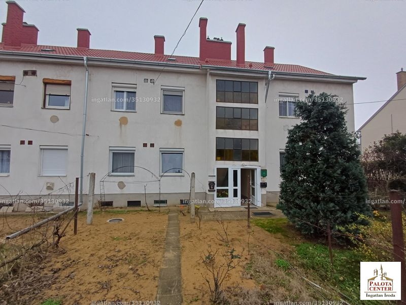 Listing photo